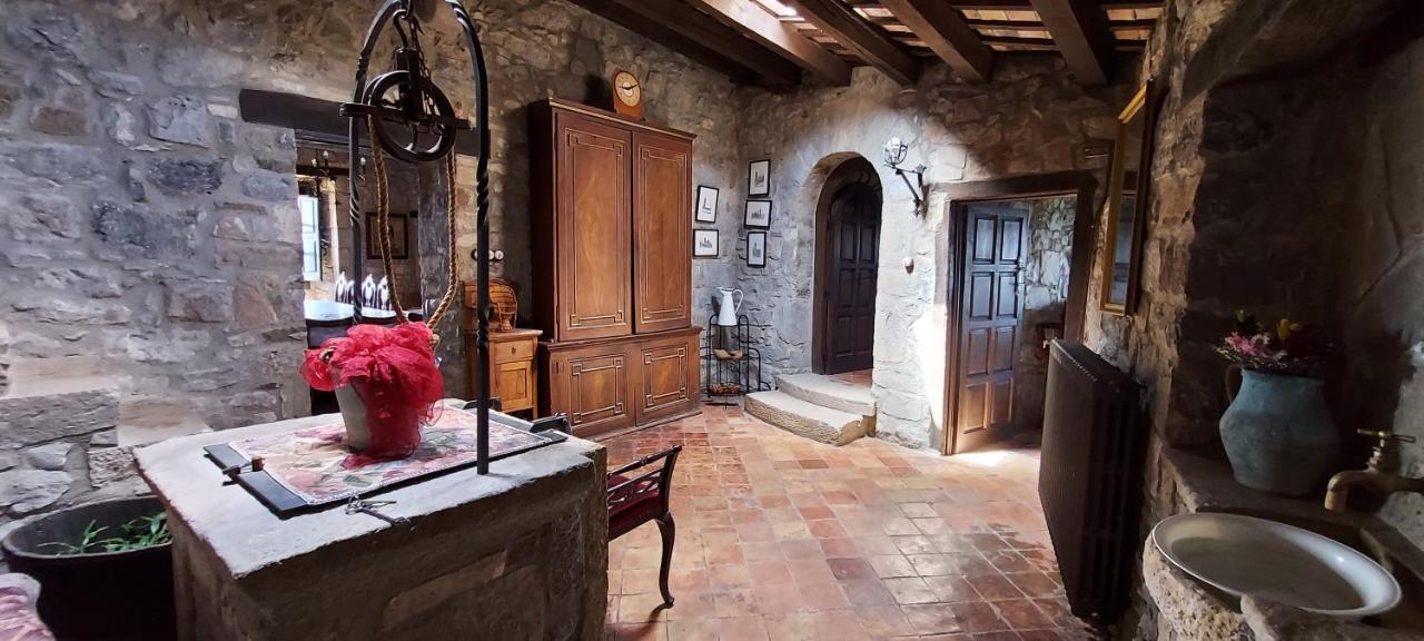 Vila Castell De Llaés Exteriér fotografie