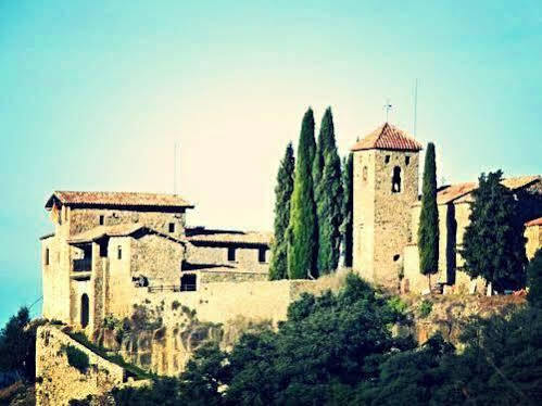 Vila Castell De Llaés Exteriér fotografie