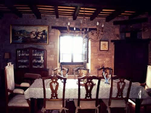 Vila Castell De Llaés Exteriér fotografie